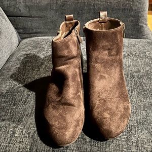 Dream pairs Brown wedge heeled booties Faux suede on front faux leather on back